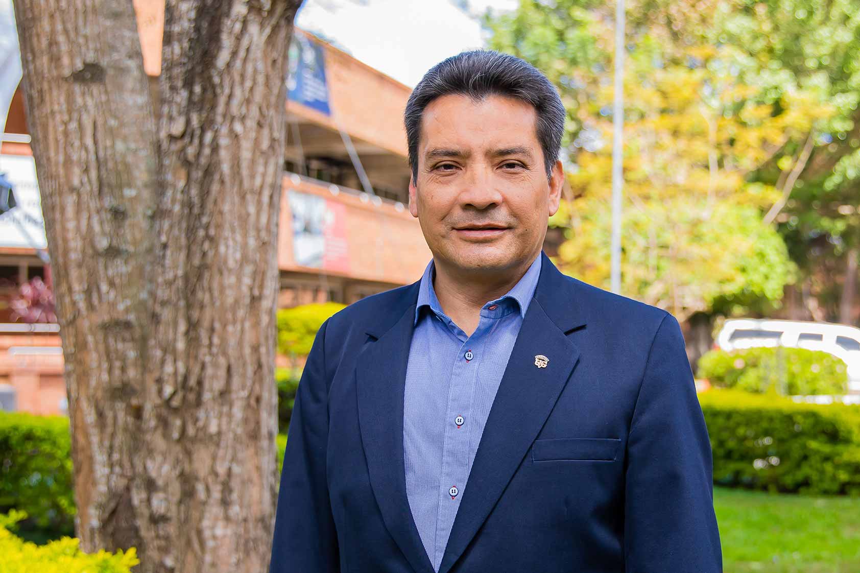 Dr. Edwin Castellanos es electo director de Ciencias del IAI.