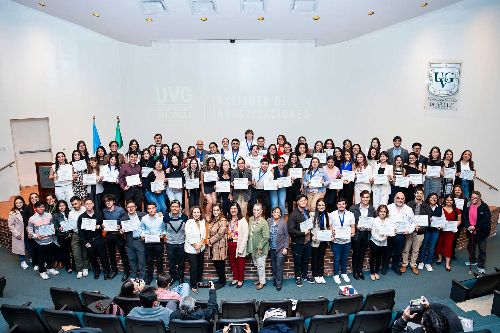 Estudiantes demostraron su interés científico en la XIII Feria Científica