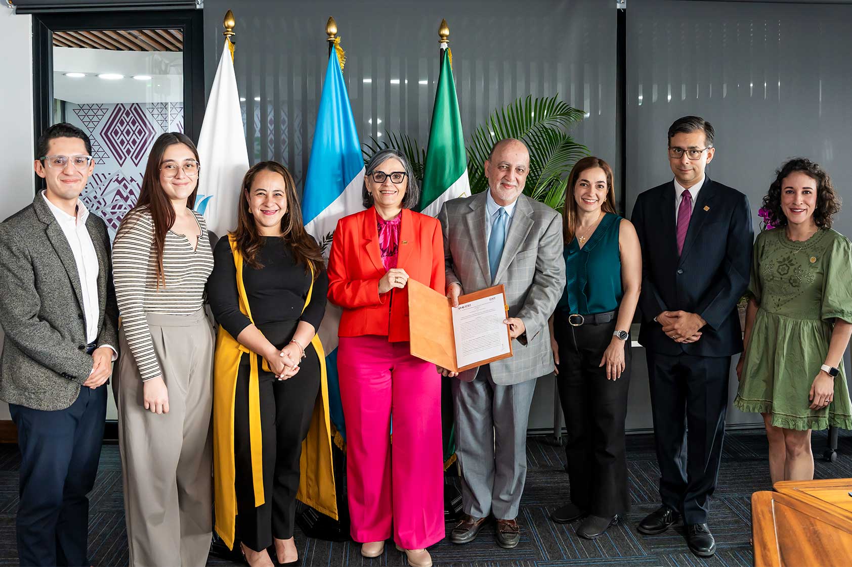 UVG y CACIF crean oportunidades para que los estudiantes desarrollen habilidades profesionales