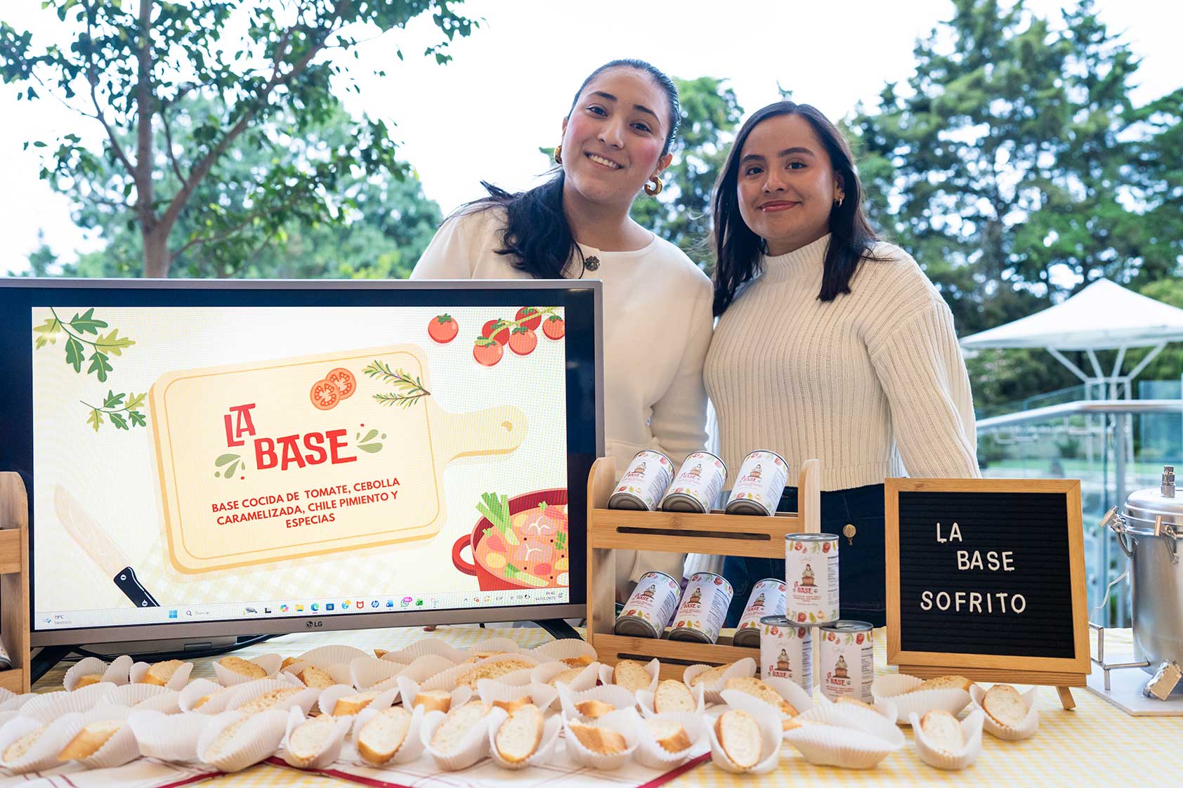 Estudiantes de Ingeniería en Ciencias de Alimentos demostraron innovación e interés científico en II Food Expo 2025