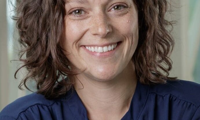 Kristin_Litzelman_245 Woman smiling