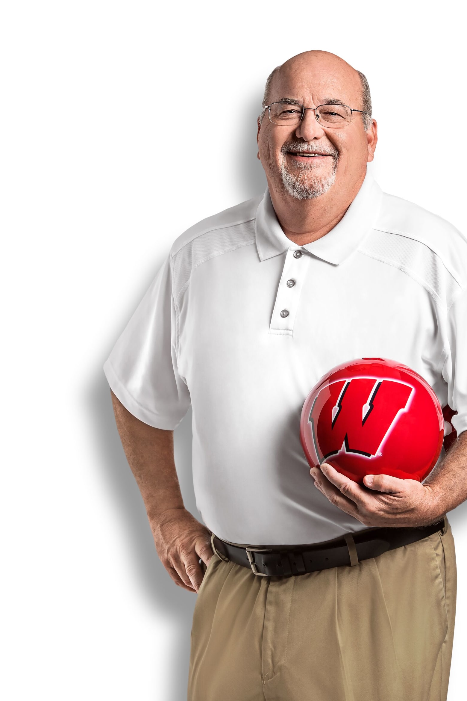UWH Remarkable_Kevin Carey.jpg Kevin Carey holding a basketball.