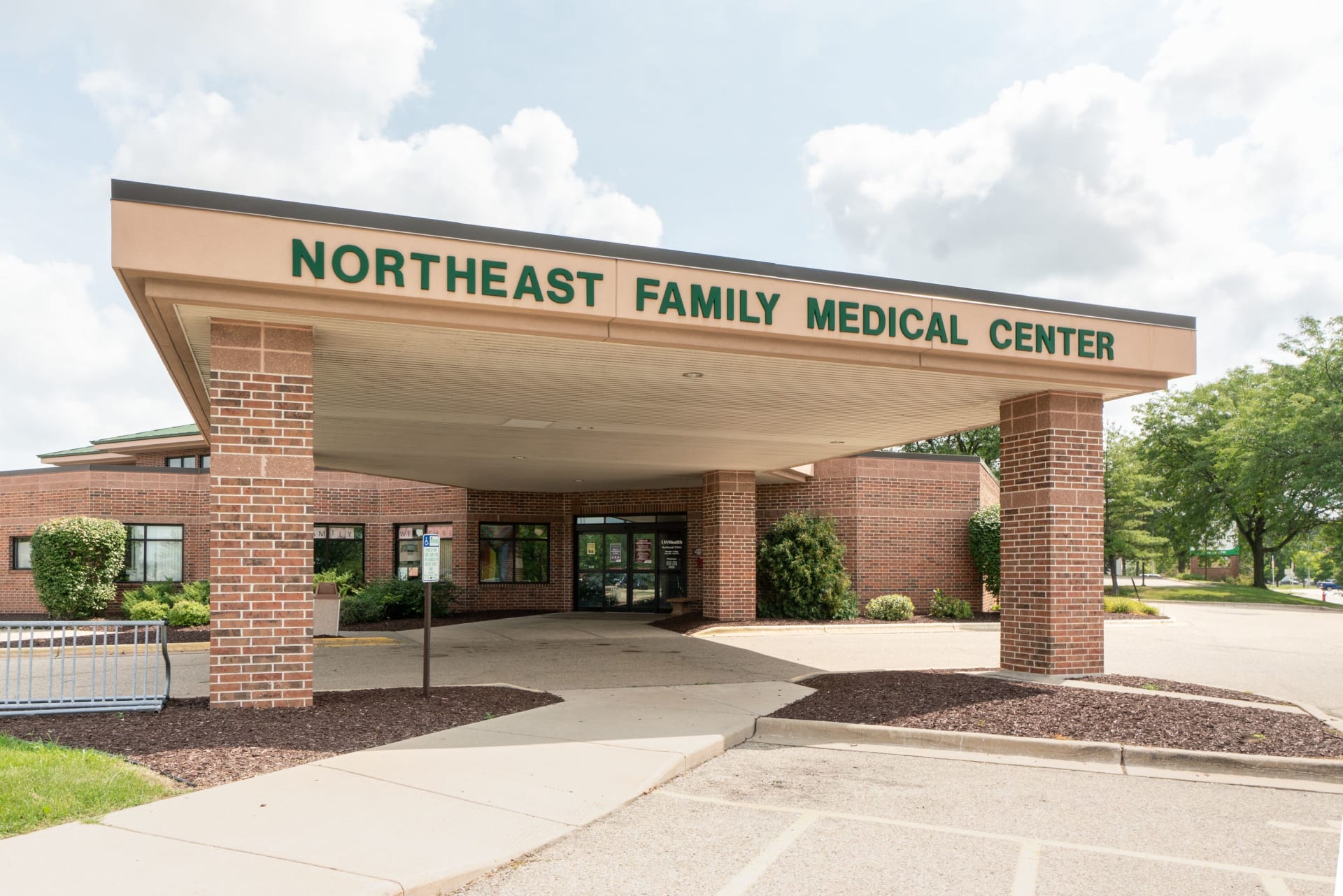 Northeast Clinic 748348-0169 Northeast Clinic 748348-0169