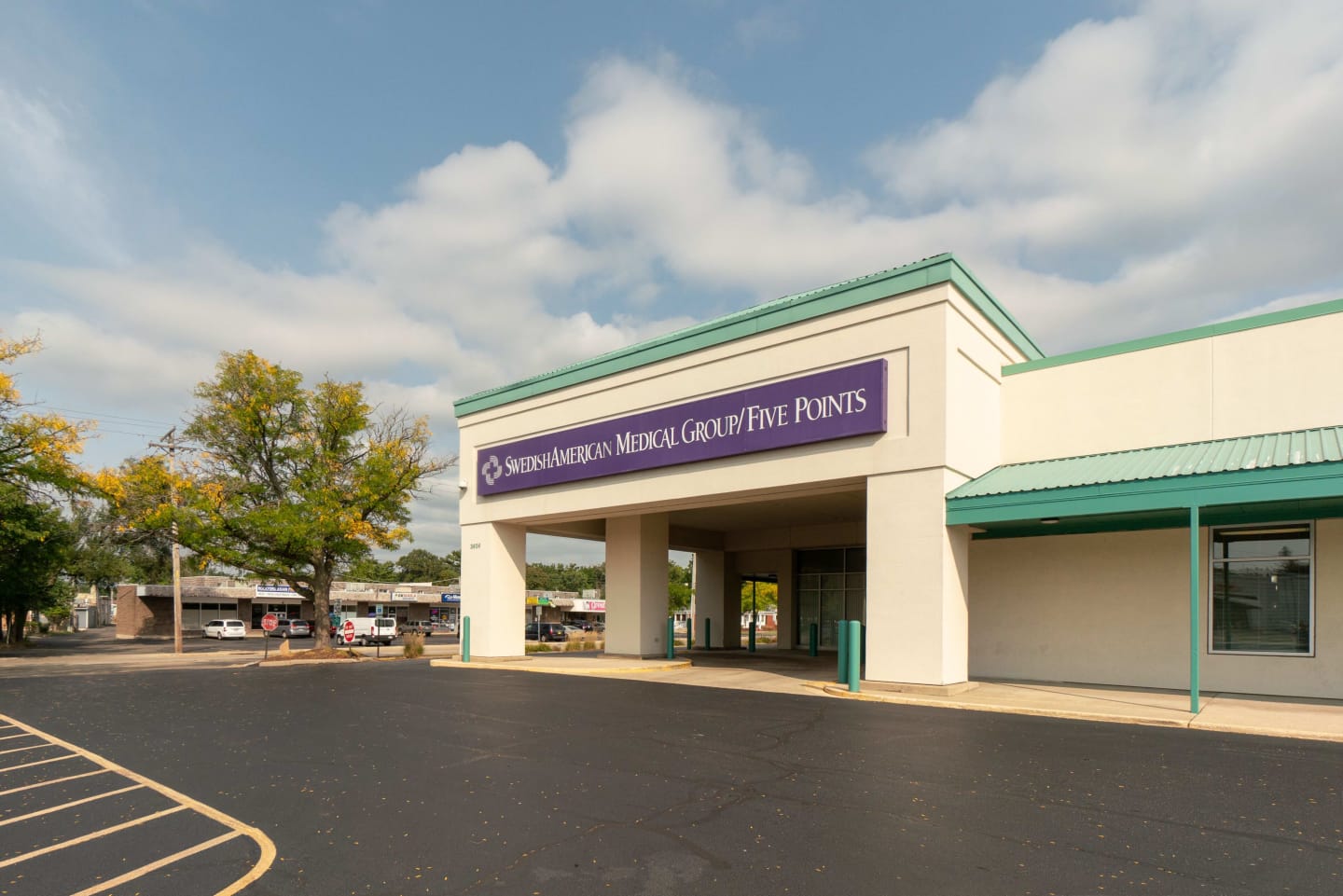 Entrance to Swedish American Five Points Clinic