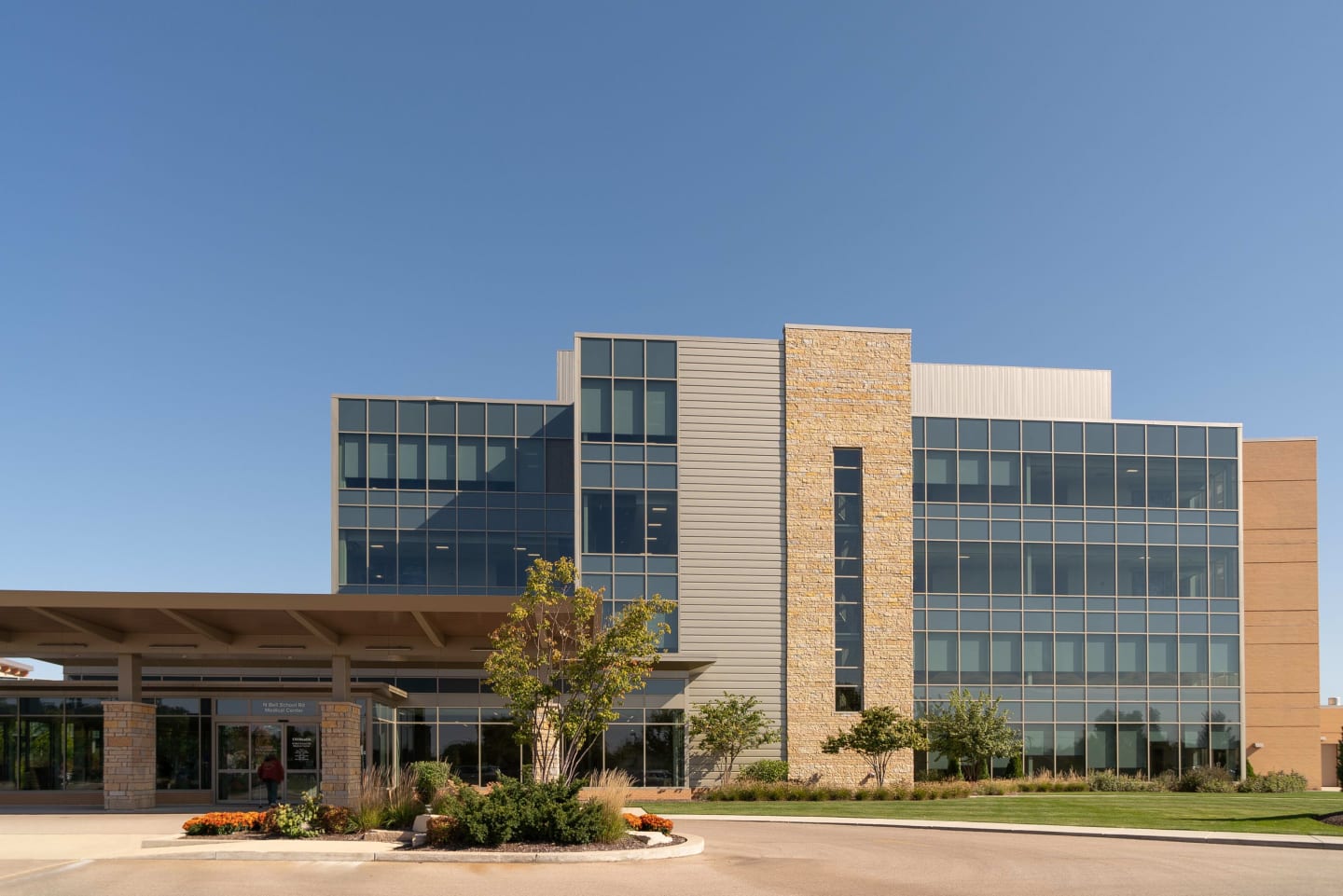 Exterior of N Bell School Rd Medical Center