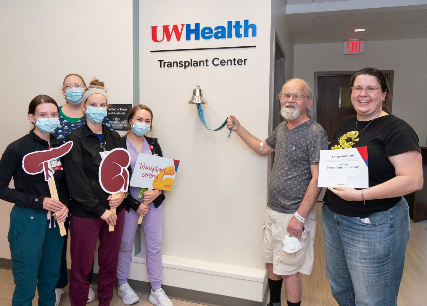Richard Matecki and several members of the UW Health Transplant Center team