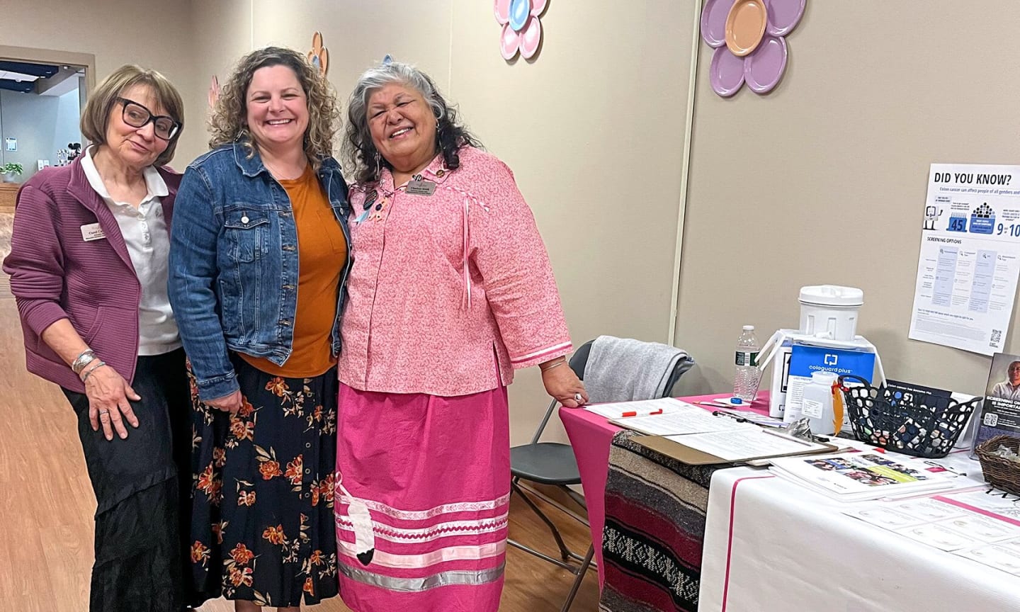 Pink Shawl members 