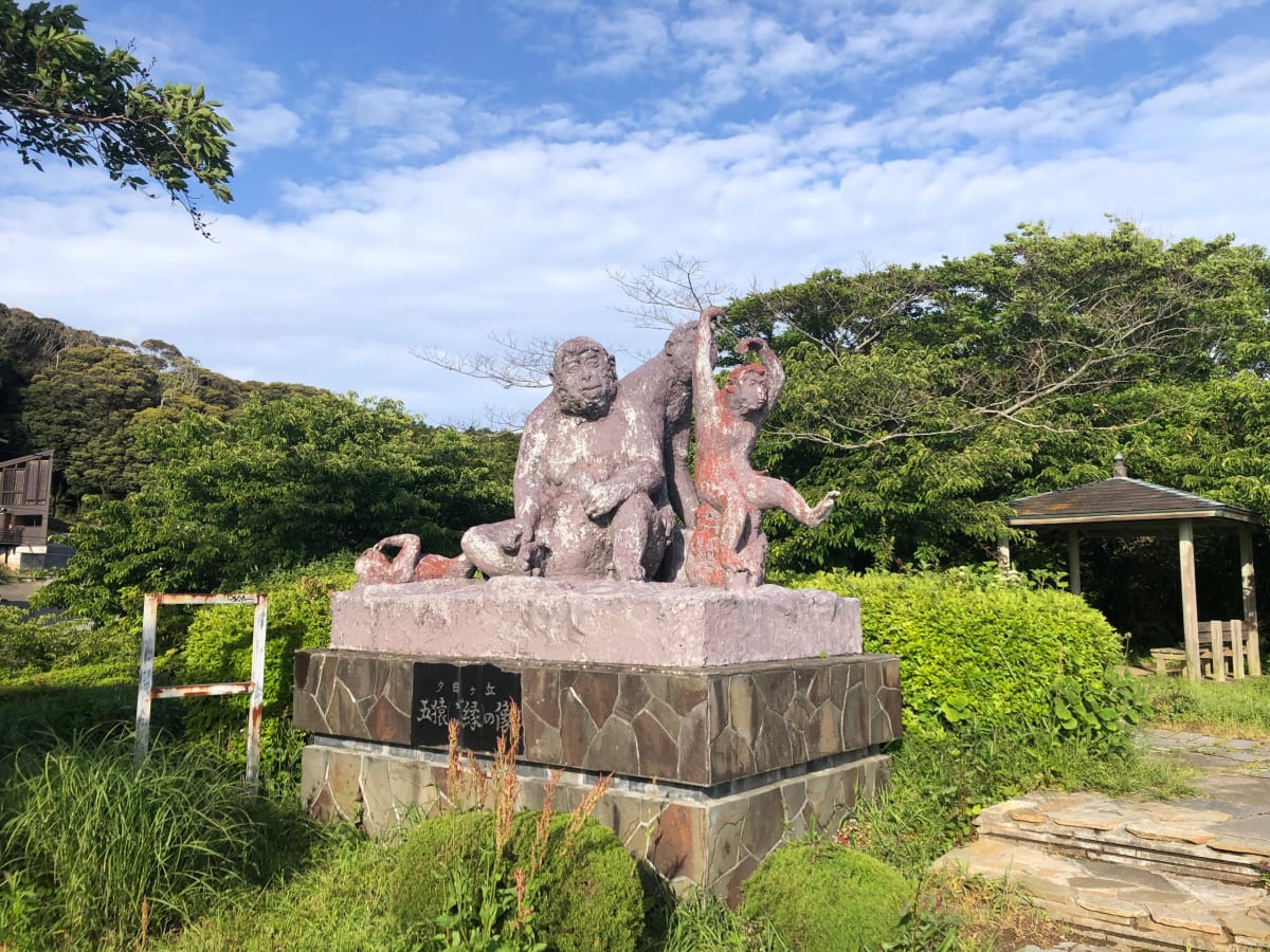 静岡県 夕日ヶ丘展望広場(五猿の像)の1枚目の写真