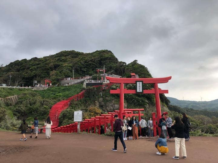 山口県のツーリングスポット 元乃隅神社