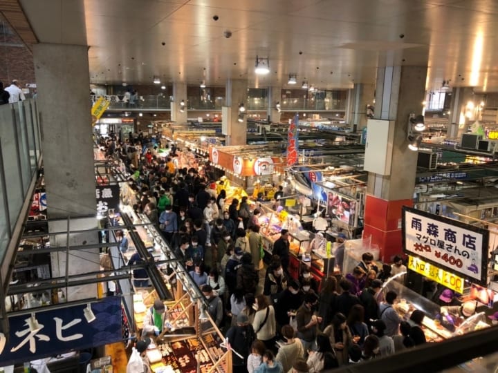 山口県のツーリングスポット 唐戸市場
