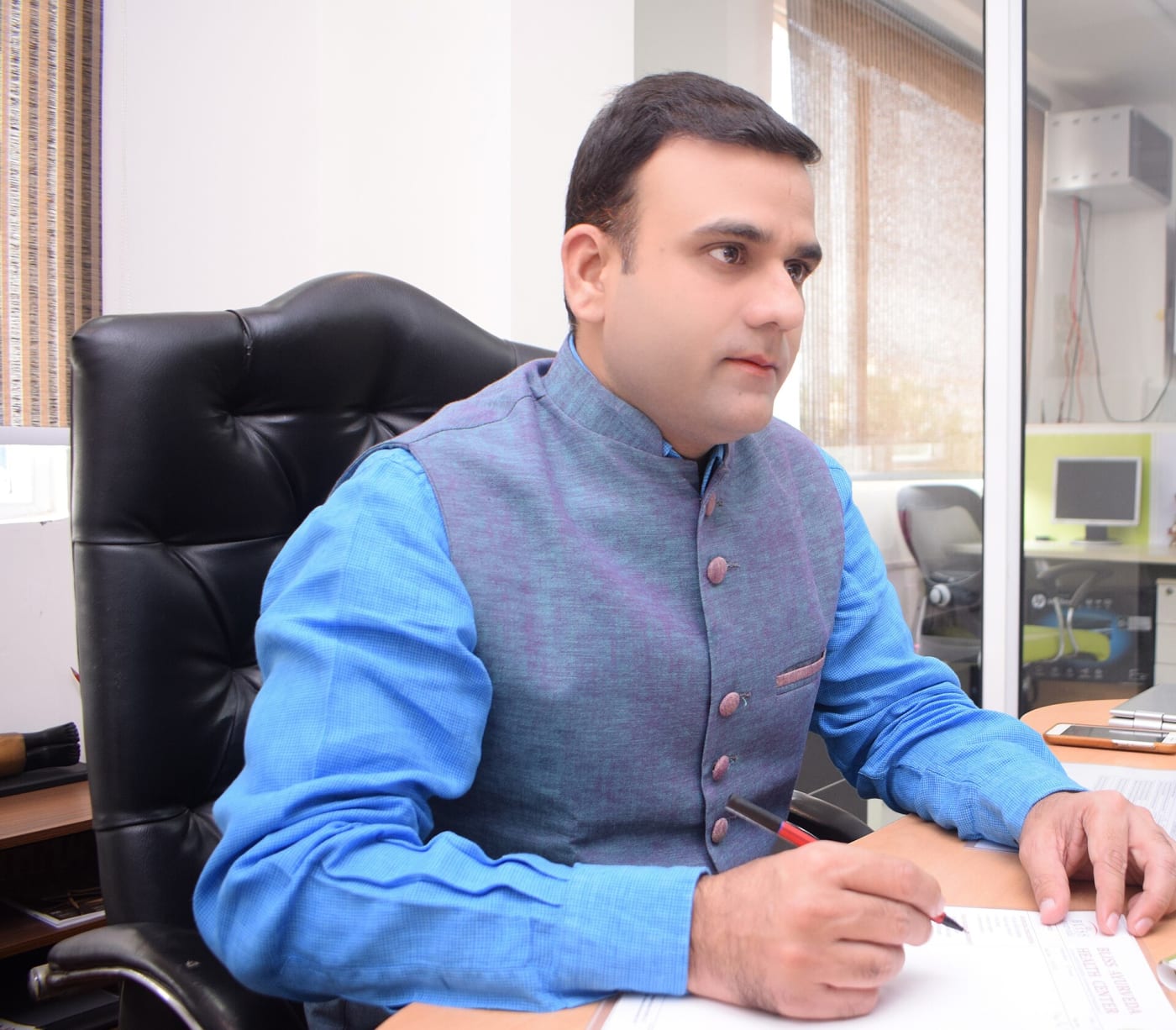 Dr. Ravi Raghuvanshi is a Senior Ayurveda Consultant and Speaker from India. He has Six Years Degree Course in Ayurveda Medicine Surgery fro