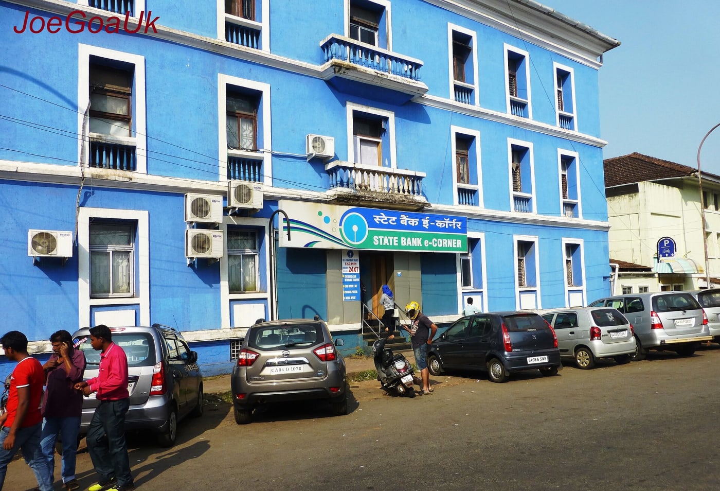 ATM working day 4 12.11.16 noon Near Hotel Mandovi