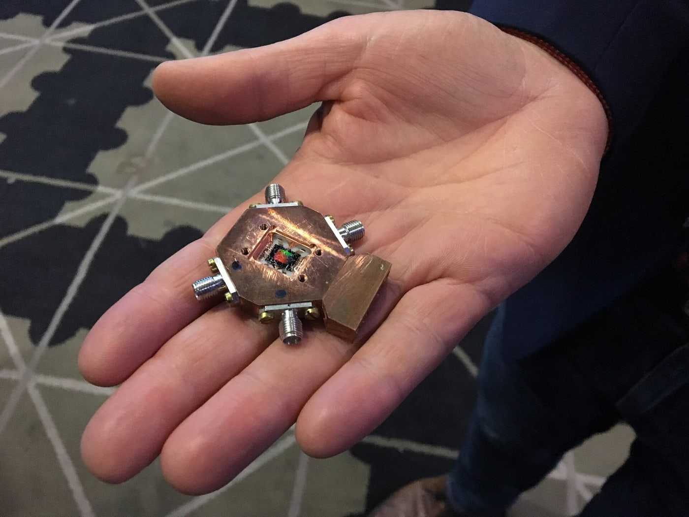A quantum processor, for a quantum computer, with three quantum bits (qubits) and three read-out cavities, fabricated in May 2017 at the Nan