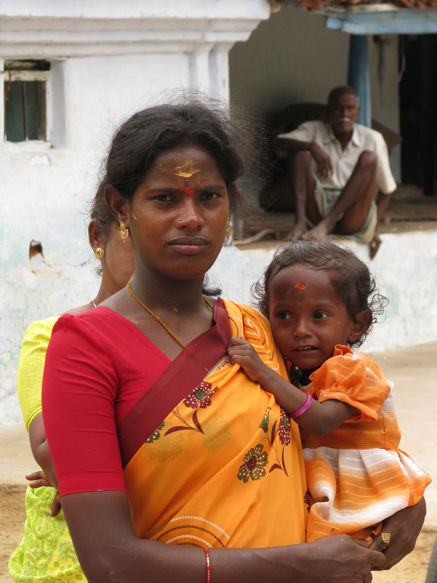 Woman and child from Tamil Nadu. Original caption: One of the women we work with, enrolled in an Self Help Group.