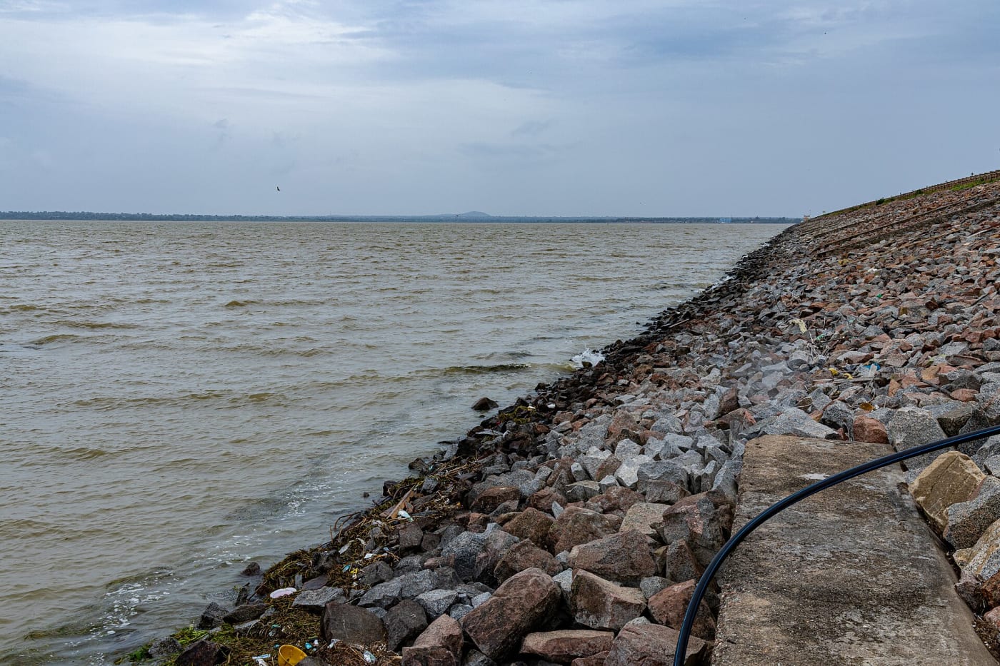 Upstream reservoir side of Narayanpur Dam (Basava Sagar Dam) on the Krishna River, Karnataka