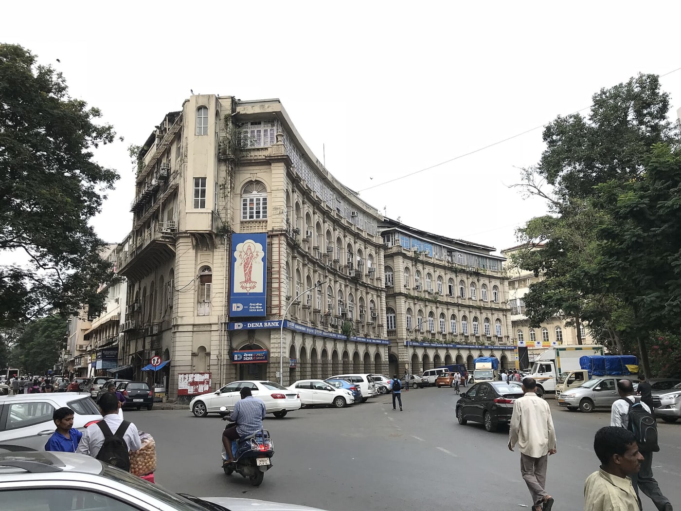 The building, begun in 1821, took twelve years to complete