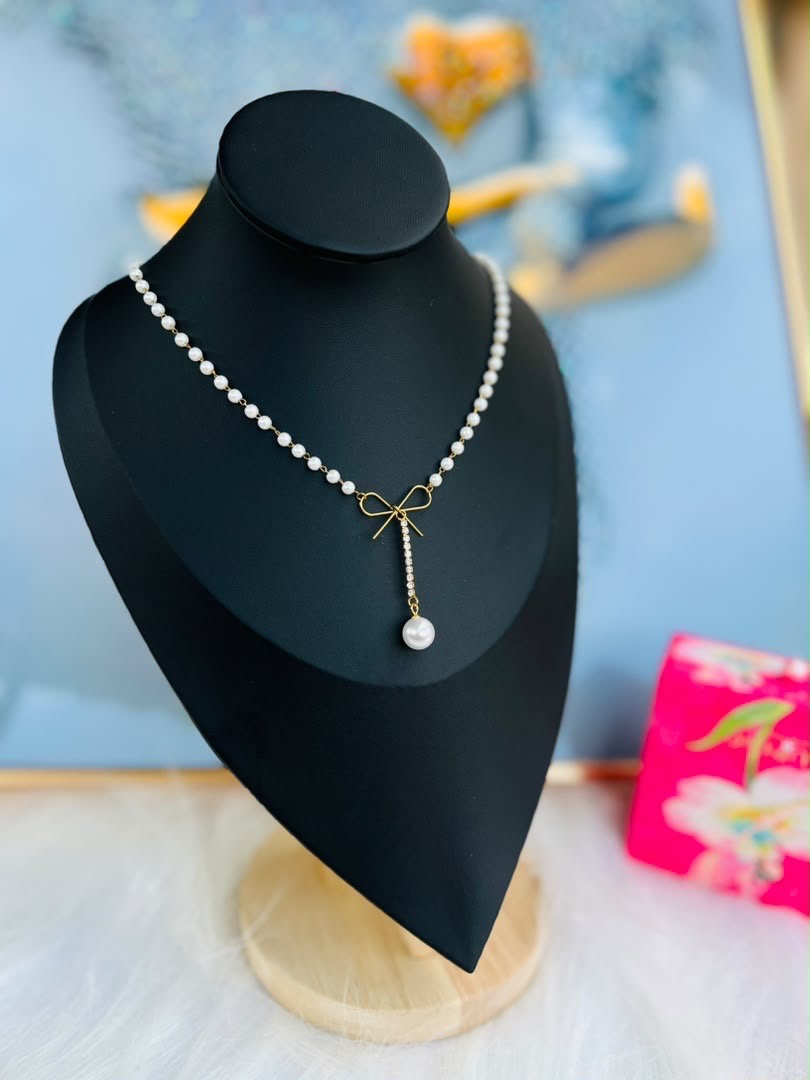 dainty necklace