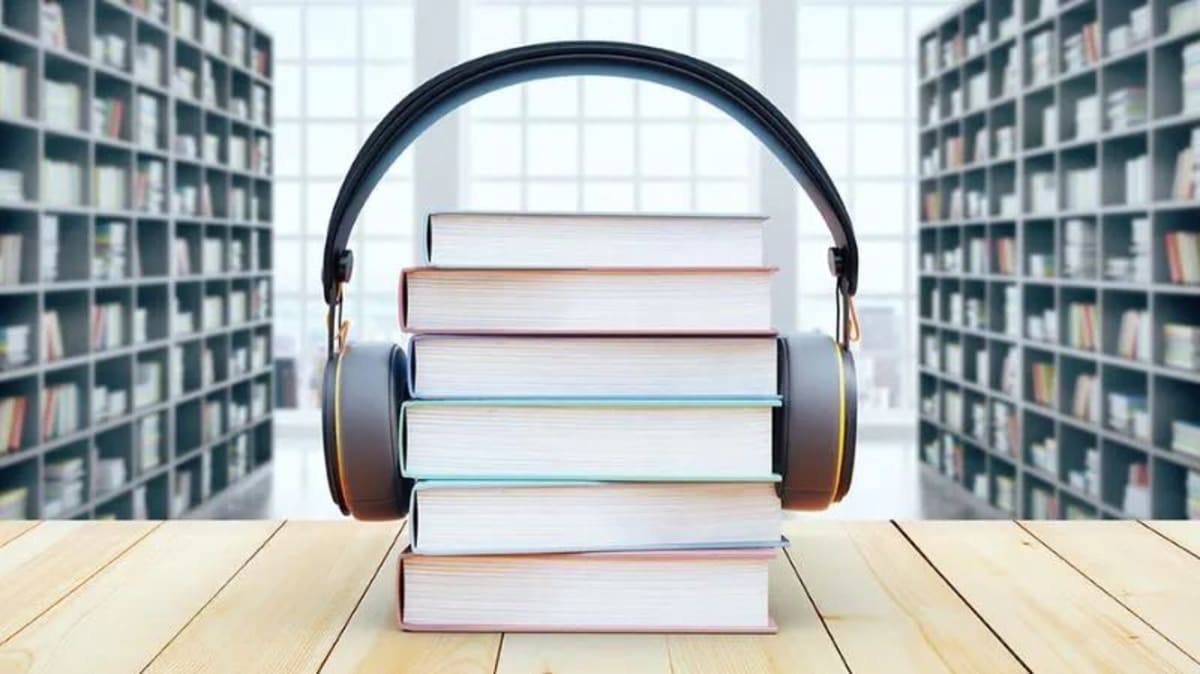 Những giọng đọc không bóng hình trong căn phòng thu nhỏ