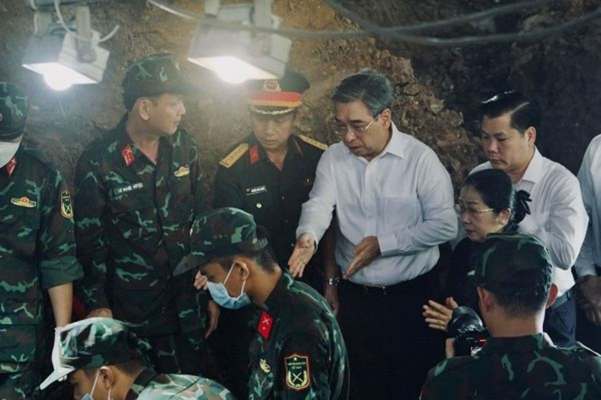 Tiếng thì thầm dưới tán cây, ngọn cỏ Công viên Lê Thị Riêng