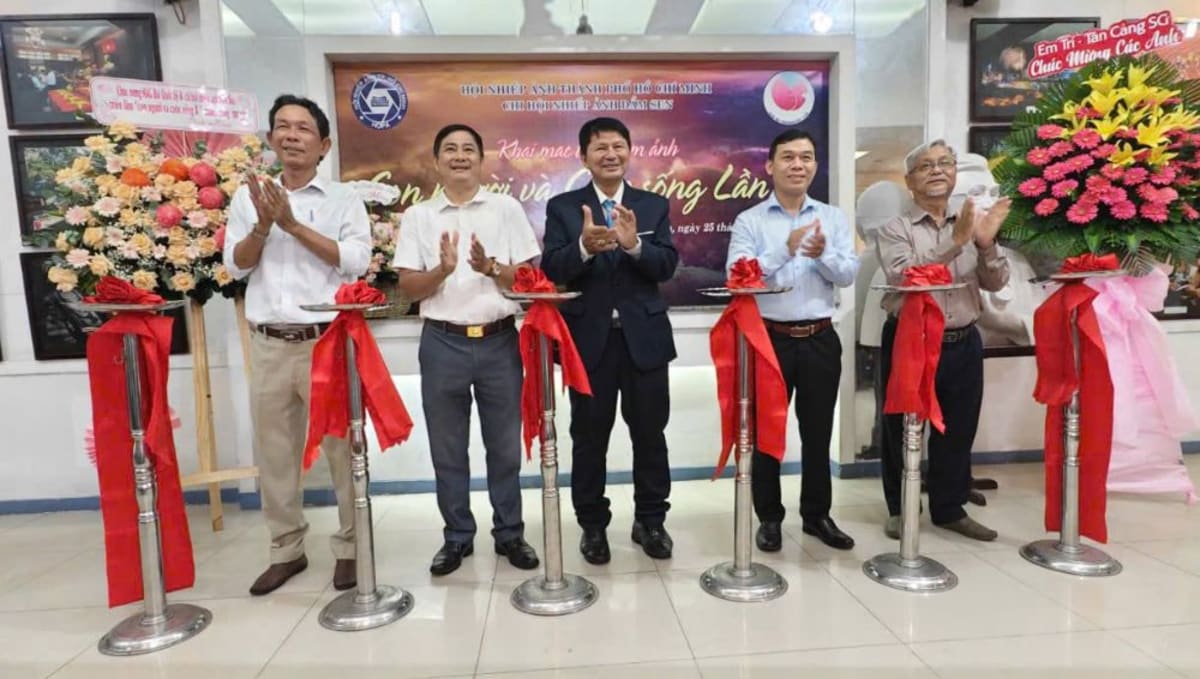 Triển lãm "Con người và cuộc sống": Nơi ký ức tri ân gặp gỡ vẻ đẹp đời thường