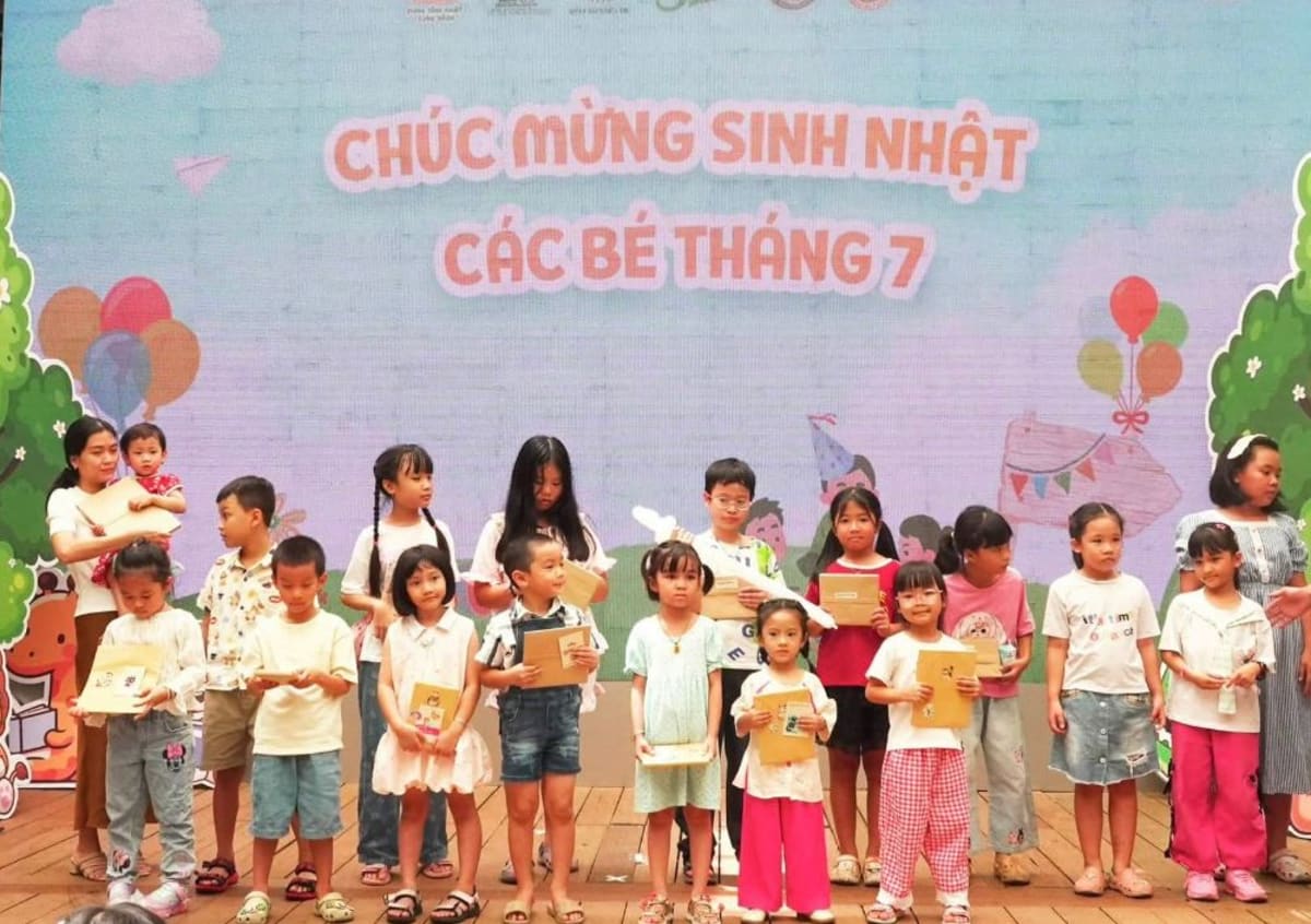 Mùa hè thơ ấu ngập tràn tiếng cười tại Đường sách TP.HCM