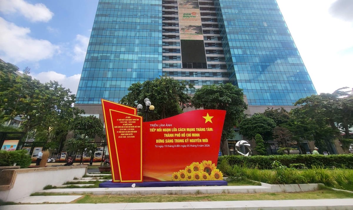 Triển lãm ảnh kỷ niệm cách mạng tháng 8/1945 thành công và Quốc khánh 2/9