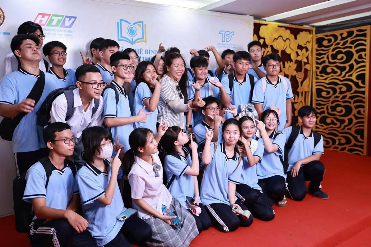 Khi cải lương "kể chuyện" lịch sử cho người trẻ nghe