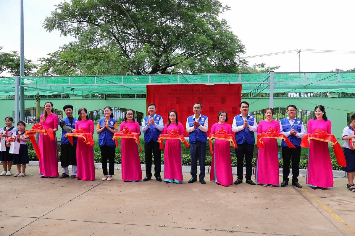Cần Giờ có thêm "Vườn thuốc nam Đại đoàn kết"