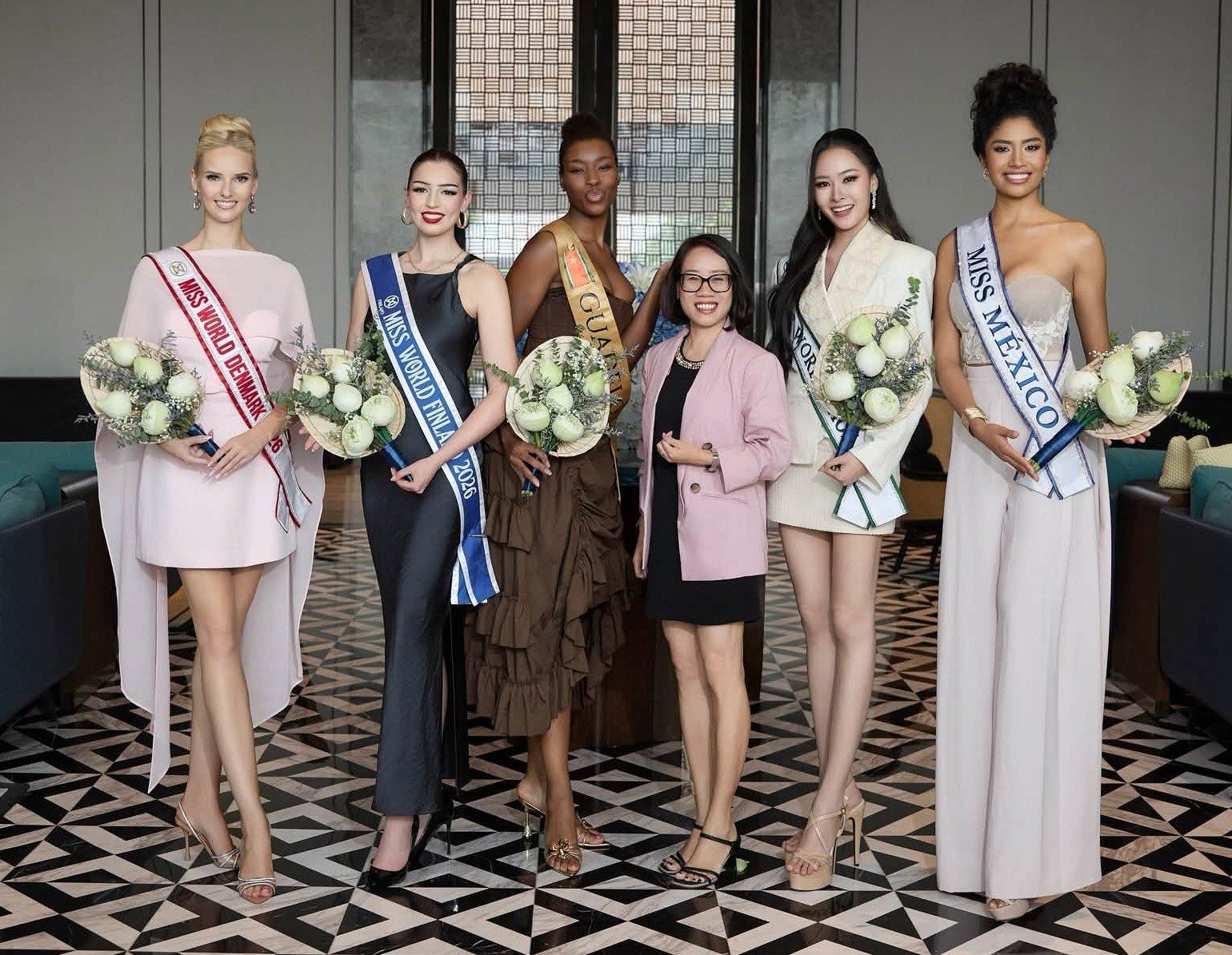 Dàn thí sinh quốc tế “đổ bộ” Việt Nam dự thi Miss World 2026