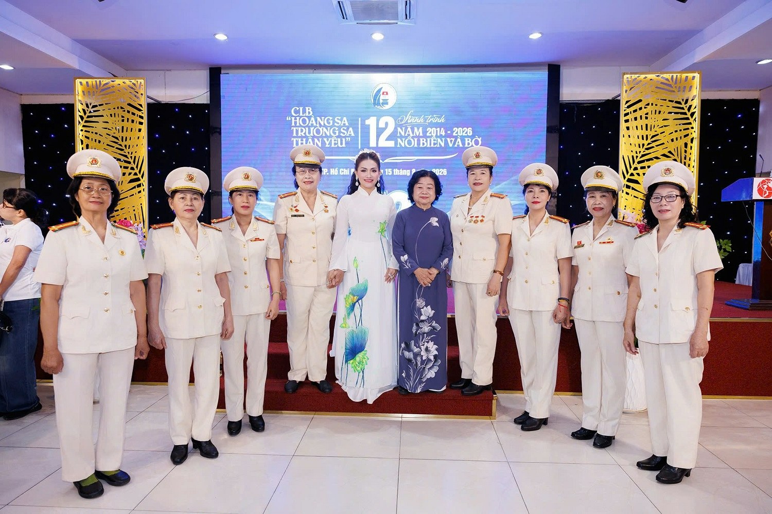 Hoa hậu Tuyết Mai cùng CLB “Vì Hoàng Sa - Trường Sa thân yêu” kết nối tình yêu biển đảo Tổ quốc