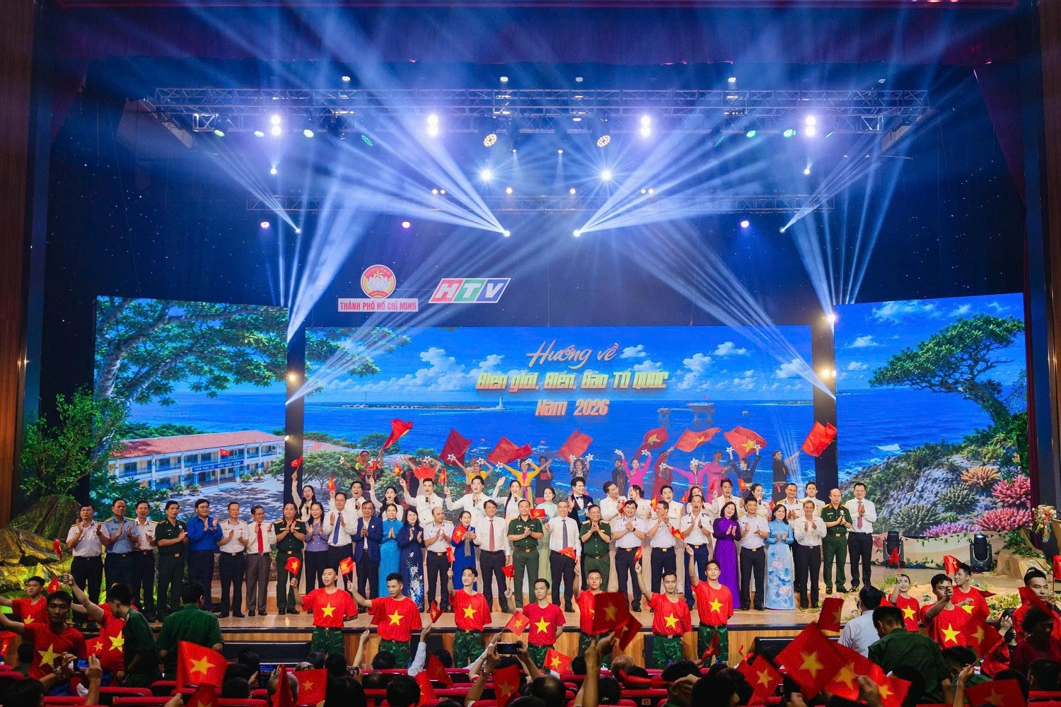 “Hướng về biên giới, biển, đảo Tổ quốc” năm 2026: Nghĩa tình từ thành phố mang tên Bác