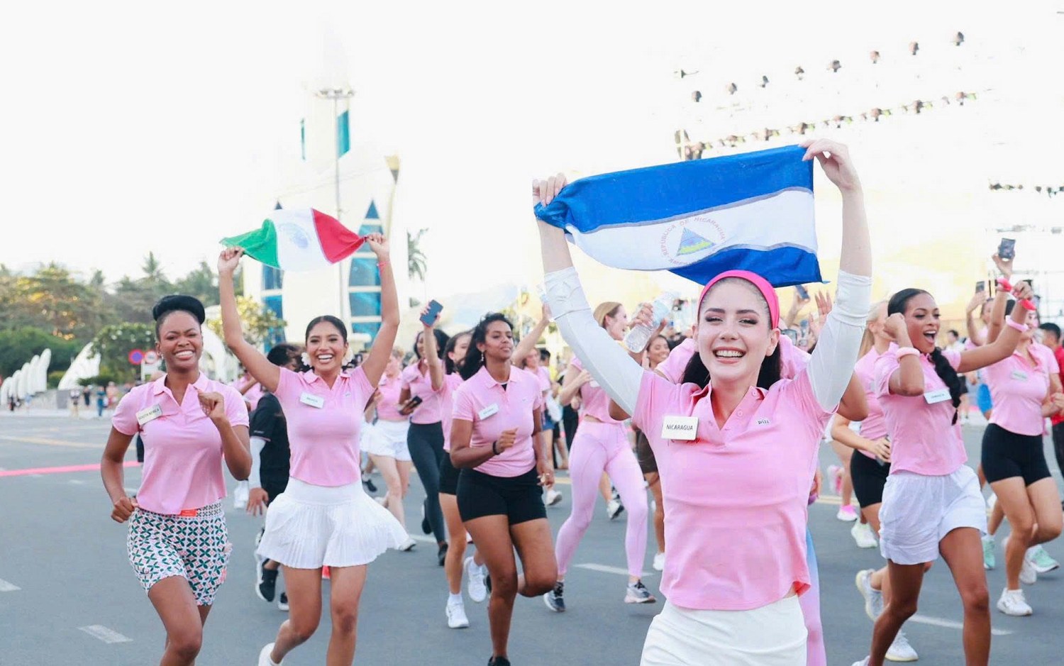 Thí sinh Miss World 2026 lan tỏa yêu thương qua đường chạy vì bệnh nhân ung thư vú