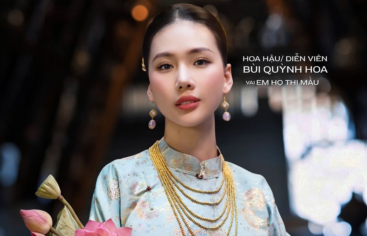 Hoa hậu Bùi Quỳnh Hoa "chạm ngõ" điện ảnh