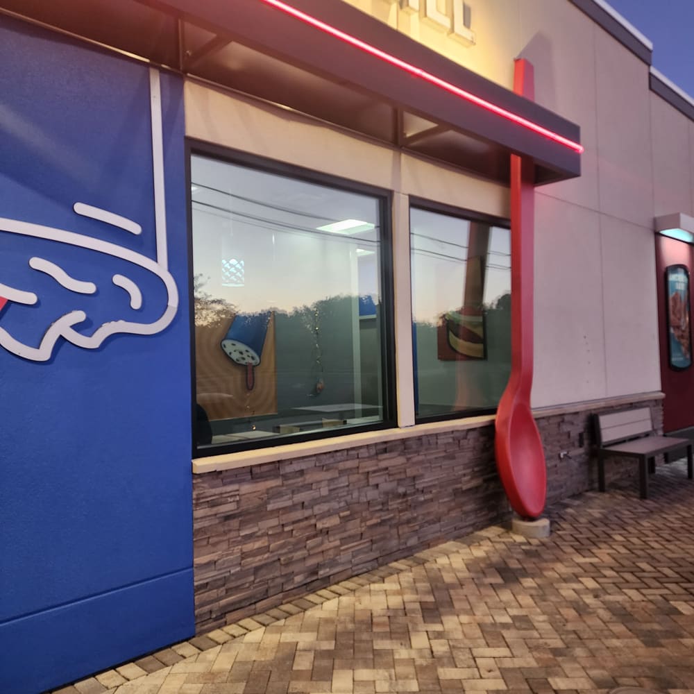 Glass Orlando repairing cracked storefront glass for Orlando retail business