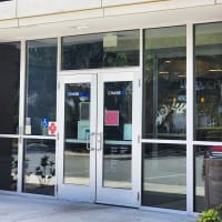 Five-star review from Winter Park office manager for commercial window and lobby door glass replacement