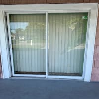 Five-star review from Kissimmee homeowner for sliding glass door insulated glass and roller replacement