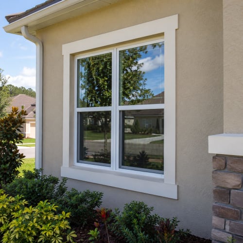 Broken living room window glass in Ocoee replaced with a new clear pane. Click to open in modal.