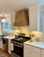 Castlewood Shiplap Range Hood