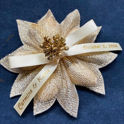 Gold Roma Confetti Flower for Anniversaries