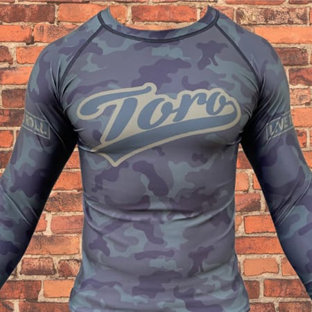 Camisa Termica Rash Guard Justiceiro War R-3 - Pre/bra