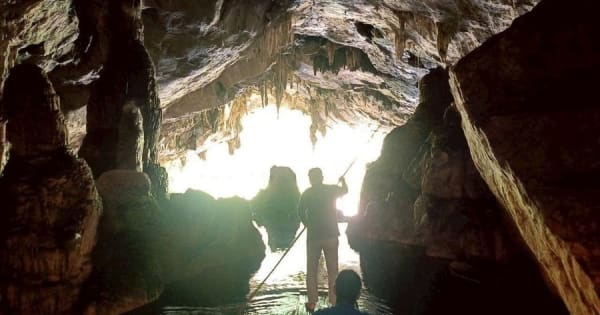 Pai: Nam Lod-grottentour met lokale gids & zonsondergang bij Two Huts