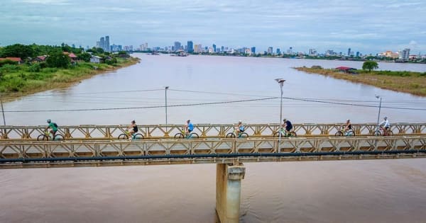 Phnom Penh: Silk Island-fietstocht / e-bike of tuktuk