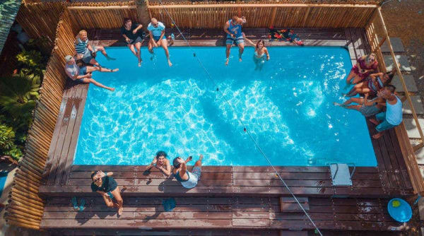 Frendz Resort & Hostel Boracay
