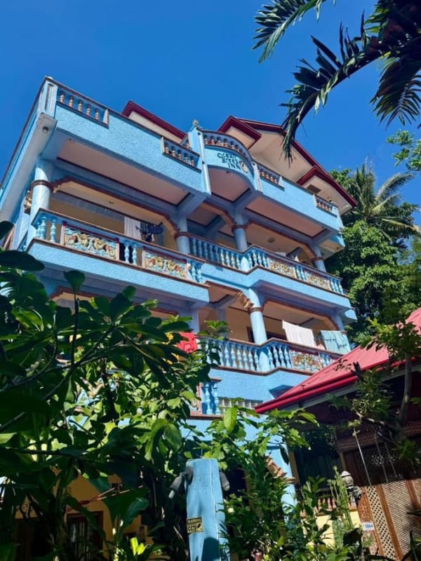 Ocean Breeze Inn