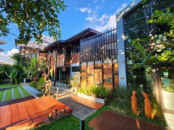 Baan Mai Kradan Hostel Chiang Rai