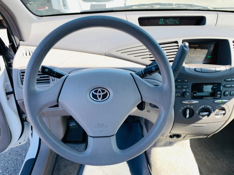 Toyota Prius 2001 price $8,888