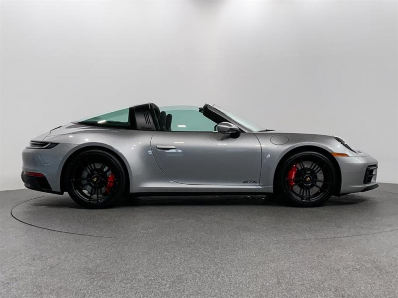 Porsche 911 2023 price $252,900