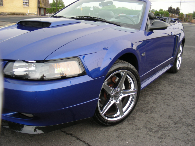 Ford Mustang 2002 price $6,995