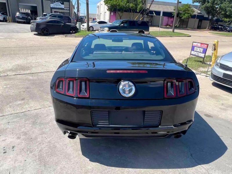 FORD MUSTANG 2013 price $11,995