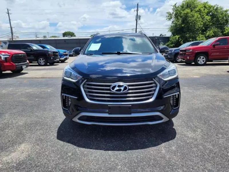 Hyundai Santa Fe XL 2019 price $23,800